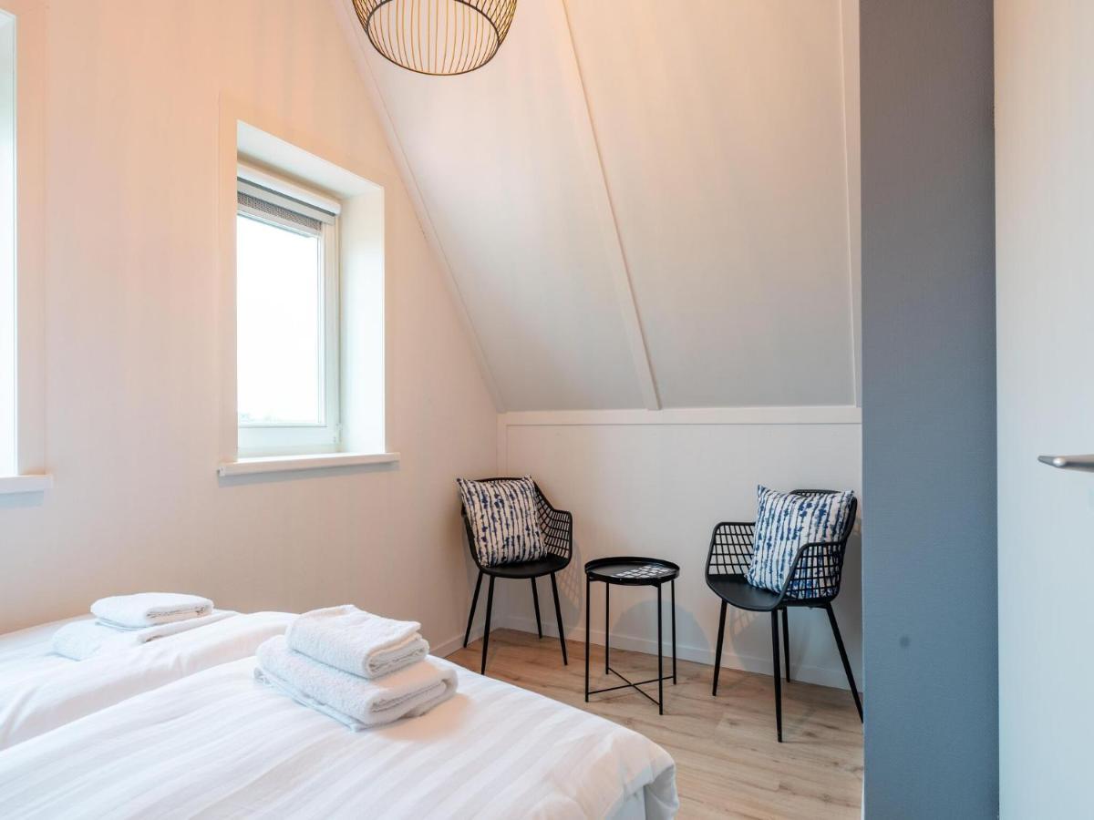 Modern Holiday Home By The Sea With Sauna Scherpenisse Esterno foto