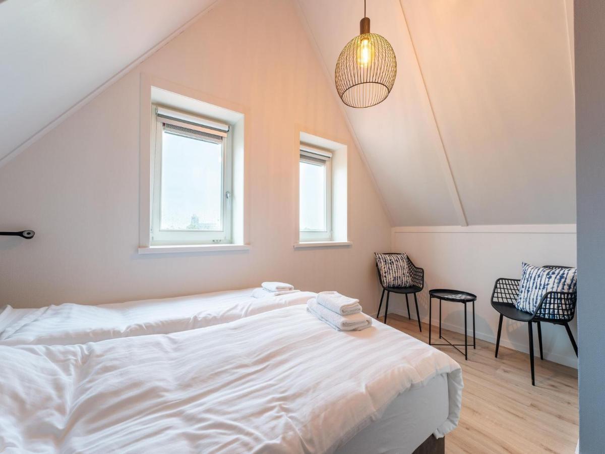 Modern Holiday Home By The Sea With Sauna Scherpenisse Esterno foto
